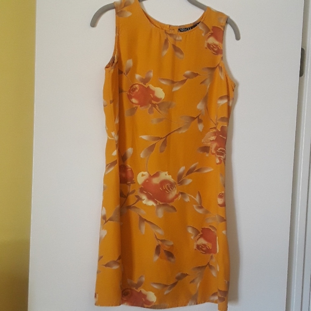 NY&CO shift, sleeveless dress